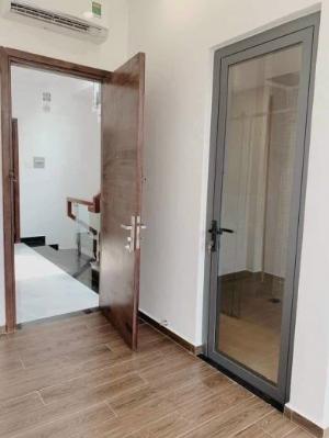 Cửa gỗ công nghiệp tại Bình Dương