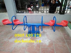 Bập bênh ngoài trời cho bé mầm non