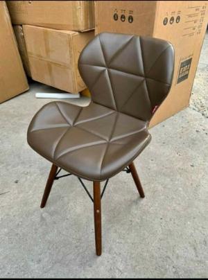 Ghế Eames chân gỗ bọc nệm simili