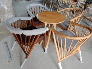 Bộ bàn ghế Nan được bán giá rẻ tại(Nội Thất QUANG ĐẠI)