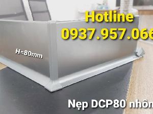 Phào nẹp chân tường kim loại