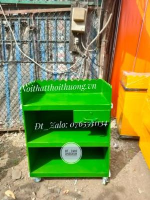 Xe gỗ bán sinh tố, nước ép mang đi
