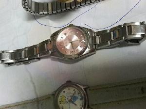 Đồng hồ xài pin bãi Japan