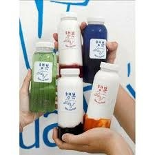 Chai miệng rộng đáp ứng nhu cầu đựng nước detox, sữa hạt, sinh tố.