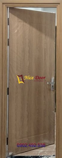 Cửa Nhựa Gỗ Composite