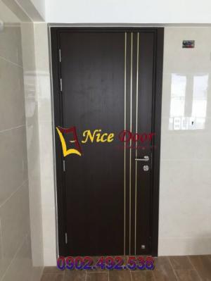 Cửa Nhựa Gỗ Composite