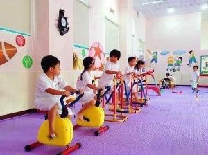 Thiết bị tập gym cho bé mầm non nâng cao thể lực