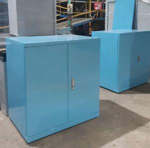 Tủ vật tư 2 cánh cao 900mm