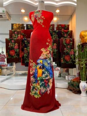 Vải nhung nhật đính đá chú chim két dễ thương độc đáo của vải áo dài Kim Ngọc