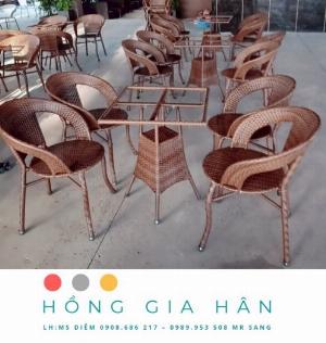 Bàn Ghế Nhựa Giả Mây Sang Trọng Hồng Gia Hân