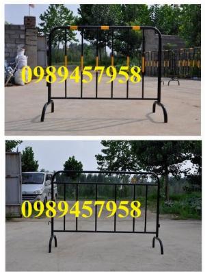 Sản xuất hàng rào di động khoanh khu vực cách ly Covid 1mx2m, 1,2mx2m và 1,5mx2m