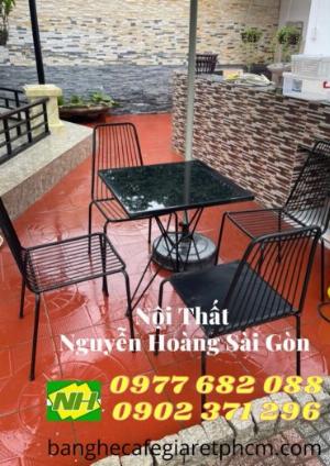 Bàn ghế sắt ngoài trời giá rẻ