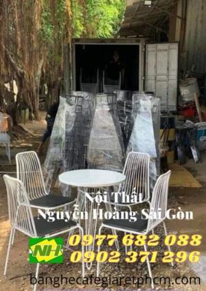 Bàn ghế sắt nệm Sơn trắng giá rẻ