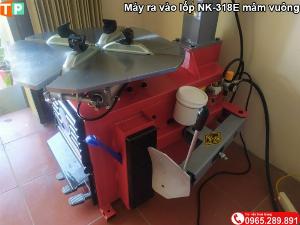 Máy ra vào lốp xe NK318e mâm vuông