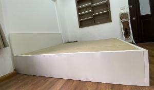 Giường gỗ 1m6 kiểu hiện đại, màu trắng, mới, đẹp