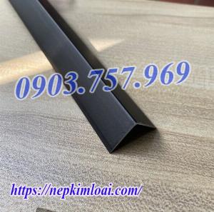Nẹp v màu đen