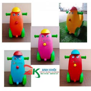 Xe chòi chân trẻ em