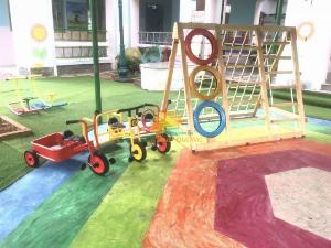 Xe đạp 3 bánh trẻ em cho trường mầm non, khu vui chơi, công viên, sân chơi