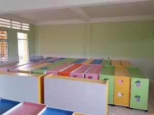 Ke go mam non,kệ gỗ mầm non