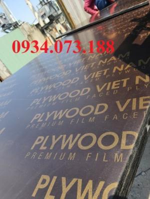 Ván khuôn cốp pha phủ phim 18 ly