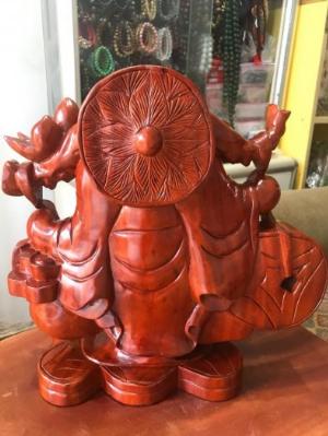 Tượng Phật Di Lặc Gỗ Đứng Gánh Tiền Hủ Tiền To Size cao 39cm x N 39cm x S16cm có 3500k