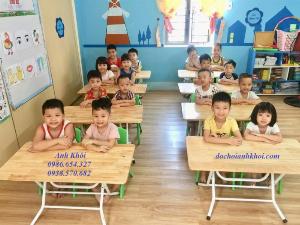 Bộ bàn ghế gỗ mầm non