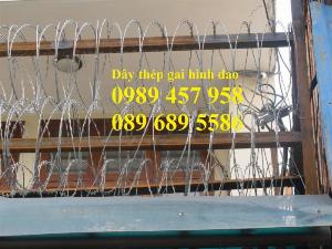 Dây thép gai mạ kẽm hình dao giá sỉ giao hàng luôn