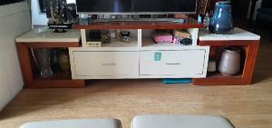 Kệ để TV dài 2,2m
