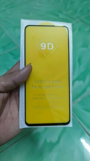 Ốp lưng, kính cường lực, hỗ trợ giao dán hộ tận nơi