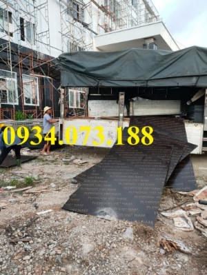 Giá ván cốp pha phủ phim chất lượng
