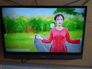Toshiba 32 inch LED tivi qua sử dụng