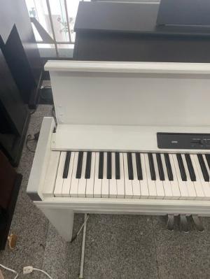 Đàn Piano điện Korg LP 350 Trắng