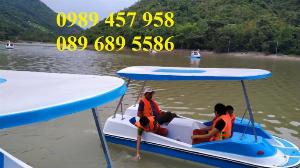 Thiên nga đạp vịt , Thuyền đạp nước cho 4 người