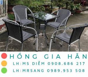 Bộ bàn ghế mây nhựa Hồng Gia Hân BGM01