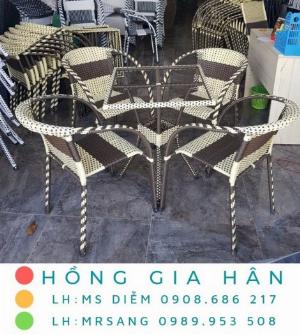 Bộ bàn ghế mây nhựa Hồng Gia Hân BGM09