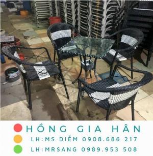 Bộ bàn ghế mây nhựa Hồng Gia Hân BGM16