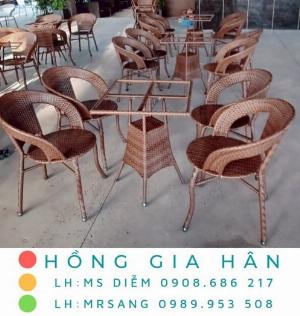 Bộ bàn ghế mây nhựa Hồng Gia Hân BGM17