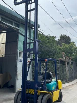 Xe nâng dầu Komatsu 2,5 tấn