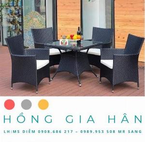 Bộ bàn ghế mây nhựa Hồng Gia Hân BGM25