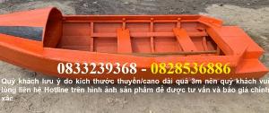 Cano gỗ đóng mới, trưng bày, chụp ảnh trên hồ