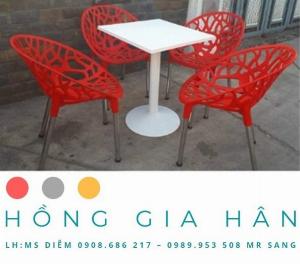 Bàn ghế nhựa đúc Nữ Hoàng Hồng Gia Hân BGN24