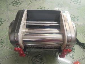 Máy cán bột, máy cán và cắt sợi mì