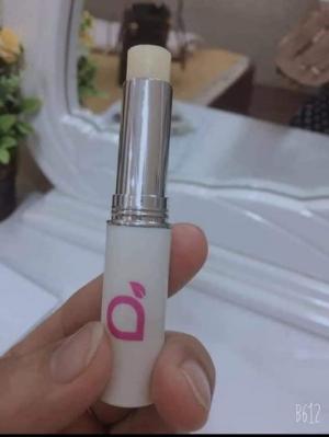 Son dưỡng môi từ thiên nhiên V-Natucare lips