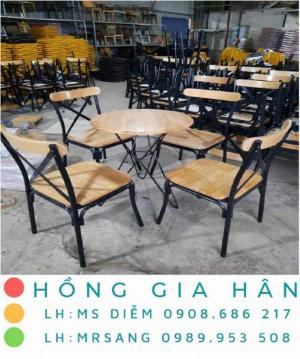 Bàn ghế cafe giá rẻ Hồng Gia Hân BGS33