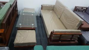 Ghế sofa gỗ hiện đaị cho phòng khách tại Phú Giáo, Bình Dương