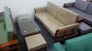 Ghế sofa gỗ hiện đaị cho phòng khách tại Phú Giáo, Bình Dương