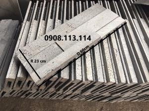 Đá ốp tường ngoài trời - Chất liệu đá ong xám bền, đẹp