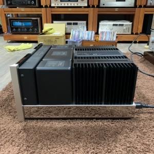 Mclintosh power MC-402