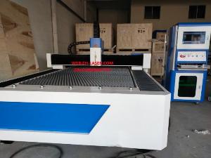 Máy laser fiber cnc cắt kim loại công nghiệp YH-3015