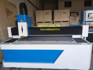 Máy laser fiber cnc cắt kim loại công nghiệp YH-3015